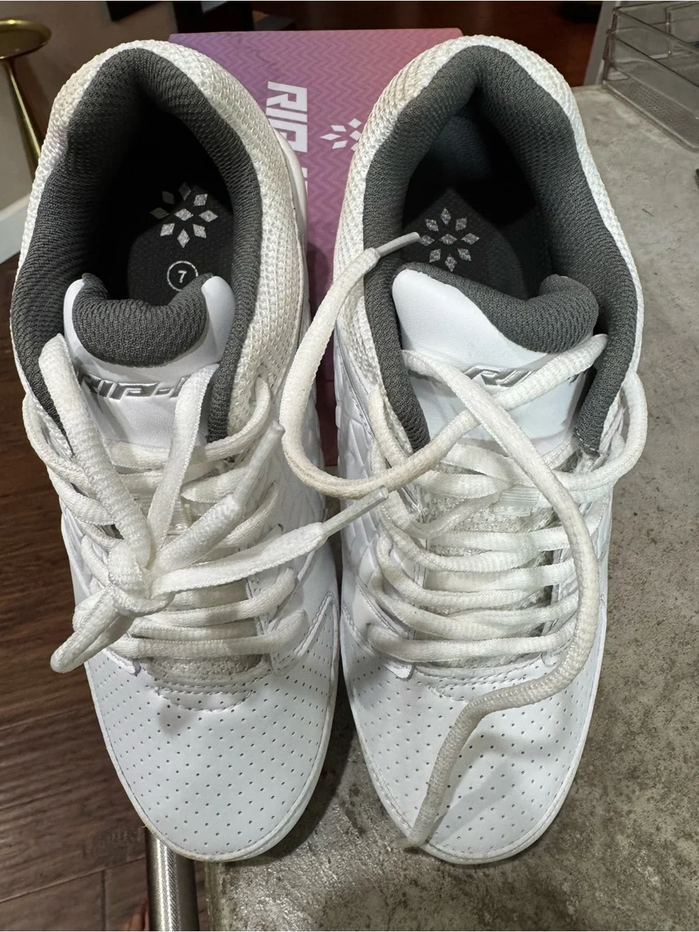Rip-It Women's White Athletic Softball Cleats